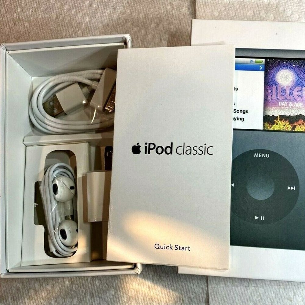 Apple iPod classic 7th Generation Gray Black (256GB) SSD Bundle New Accessories - Picture 7 of 7